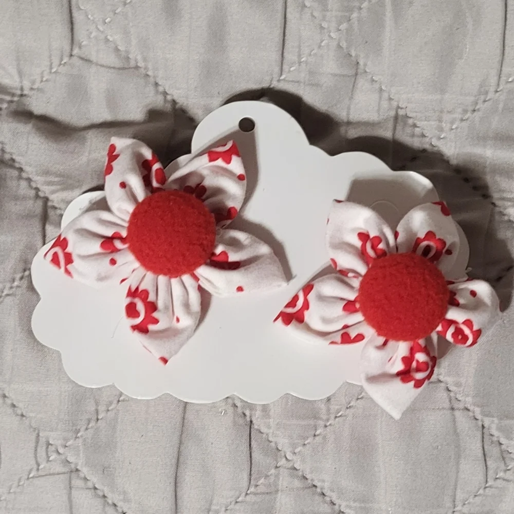Handmade White/Red Flower Hair Clip 2pc Set